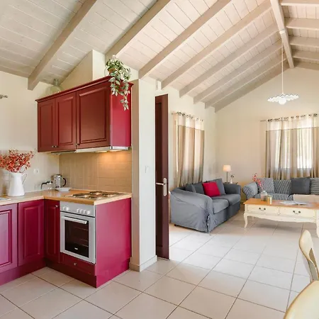 Willa Ruggero By Vintage Travel